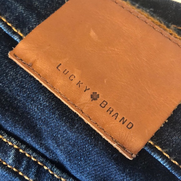 Lucky Brand Sweet N’ Low dark wash jeans size 4/27 - Picture 3 of 5